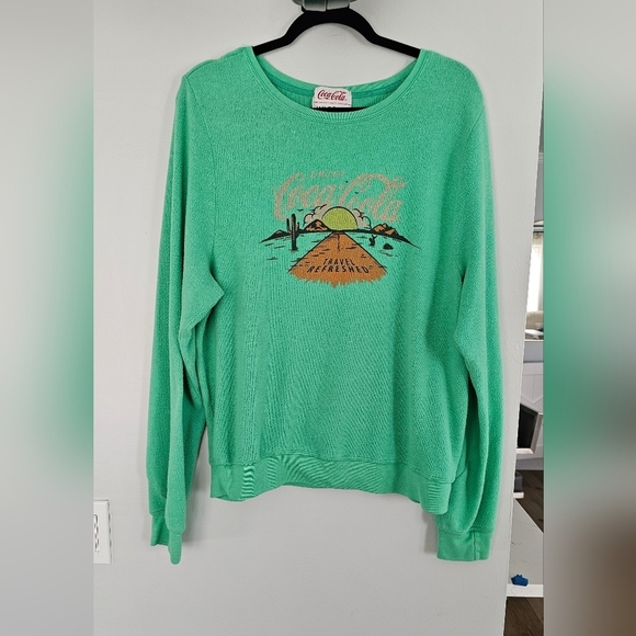 WILDFOX x Coca-Cola hollywood travel refreshed sweatshirt size XL - Picture 2 of 6